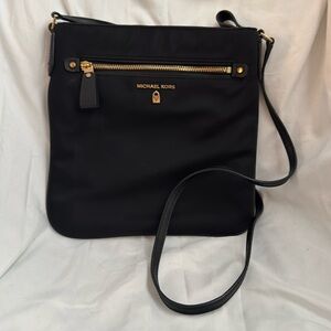 MICHAEL KORS Kelsey Nylon Crossbody